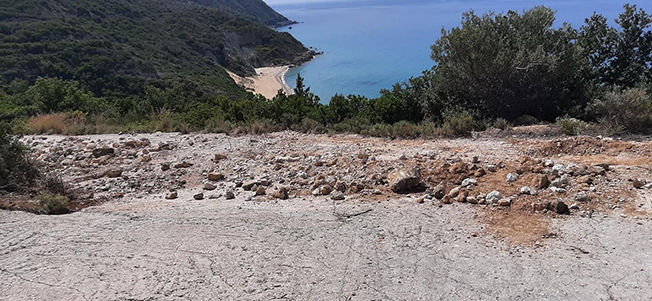 Παραλία Κορώνι, «ώρα μηδέν» -Επιτέλους κάντε το όπως, ο Τρίτσης!