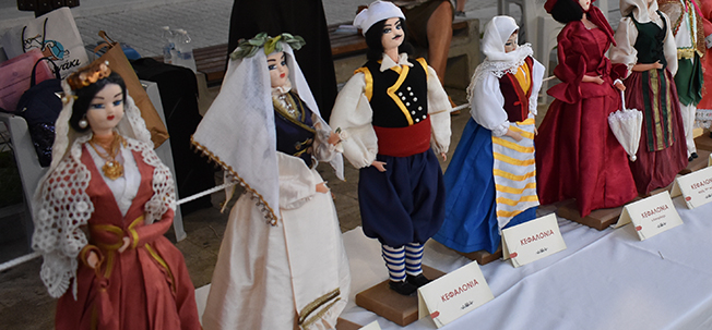 “ΤΑ ΕΛΛΗΝΑΚΙΑ ΤΗΣ ΕΛΠΙΔΑΣ” – Ελληνικές φορεσιές 1821- 2021