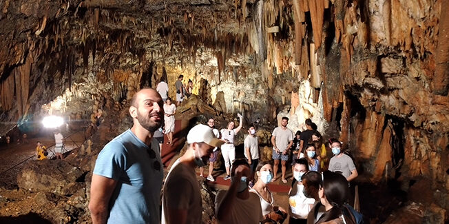 Εκπαιδευτική επίσκεψη φοιτητών του Παν. Πειραιώς στα Λιμνοσπήλαια Σάμης