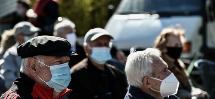 Συντάξεις: Πότε πληρώνονται αναδρομικά – Ποιες αιτήσεις απορρίφθηκαν