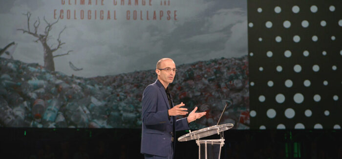 Yuval Noah Harari: Στην Ουκρανία διακυβεύεται η πορεία της ανθρώπινης ιστορίας
