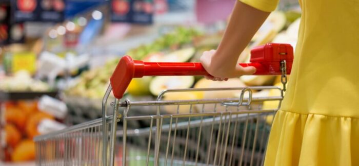 Σούπερ μάρκετ: Επενδύσεις 300 εκατ. και νέα γραμμή άμυνας