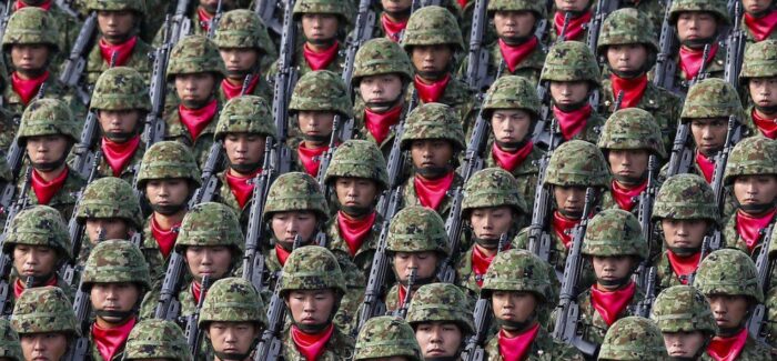 Η Ιαπωνία εγκαταλείπει τον «πασιφισμό» για να έρθει πιο κοντά στο ΝΑΤΟ