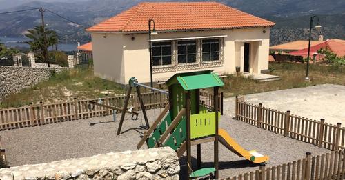 Το παλιό σχολείο στα Κομποθεκράτα