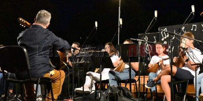 ΚΑΛΕΣΜΑ & ΚΑΛΗ ΣΧΟΛΙΚΗ ΚΑΙ ΑΚΑΔΗΜΑΙΚΗ ΧΡΟΝΙΑ ΑΠΟ ΤΗΝ ΧΟΡΩΔΙΑ & ΜΑΝΤΟΛΙΝΑΤΑ ΑΡΓΟΣΤΟΛΙΟΥ