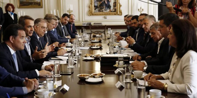 Πανωλεθρία περιφερειαρχών: Ποιοι γαλάζιοι δεν επανεκλέγονται.