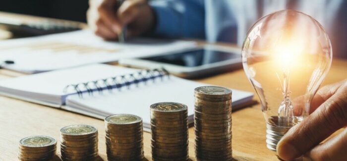 Ρεύμα: Χαμηλότερες οι τιμές στα οικιακά τιμολόγια Δεκεμβρίου