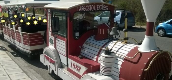Το «κόκκινο τρενάκι» θα προσφέρει δωρεάν βόλτες