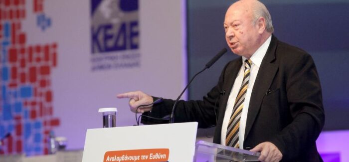 Αλέξανδρος Παρίσης: Τελικά το φλουρί έπεσε στον κουμπάρο του Θεόφιλου Μιχαλάτου