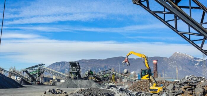 Χρηματοδότηση 600 εκατ. για 35 μονάδες επεξεργασίας απορριμμάτων