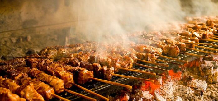 Πρόσκληση για Τσίκνισμα στο Αργοστόλι και τον Πόρο