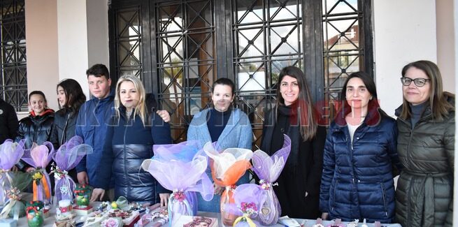 Πασχαλιάτικο παζάρι από το 3ο Γυμνάσιο Αργοστολίου…