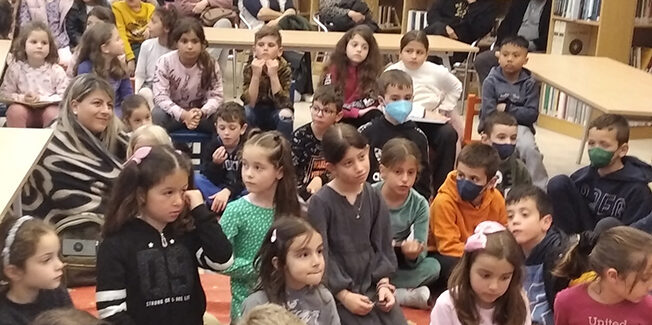 Ιακωβάτειος Βιβλιοθήκη: Μια όμορφη εκδήλωση, παρουσίασης του  Βιβλίου “Χρωματούσα”.