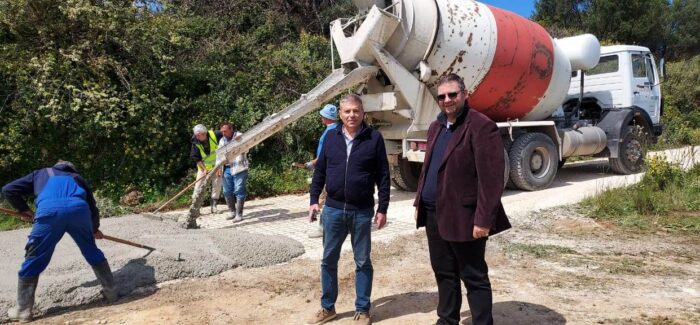 Στο Ληξούρι για το μεγάλο έργο αγροτικής οδοποιίας