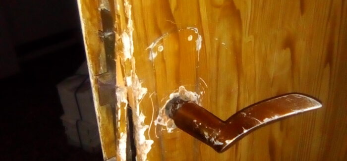 ΜΕΓΑΛΗ ΔΙΑΡΡΗΞΗ ΣΤΑ ΓΡΑΦΕΙΑ  ΤΟΥ ΣΥΛΛΟΓΟΥ ΑΠΑΝΤΑΧΟΥ ΦΑΡΑΚΛΑΔΩΝ «Η ΕΥΓΕΡΟΣ»