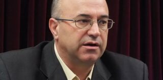 Η απώλεια της Μυρτούς είναι από εκείνες που σταματούν το χρόνο,