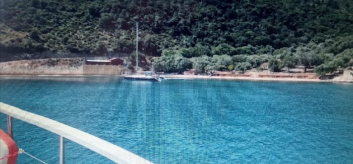 Άκαιρη τέλεση εργασιών στο δρόμο πρόσβασης για την παραλία της Αγίας Σοφίας – Ερίσου;