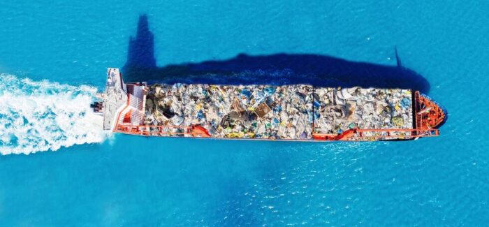 «Χρυσές» συμπράξεις με ιδιώτες για τα σκουπίδια