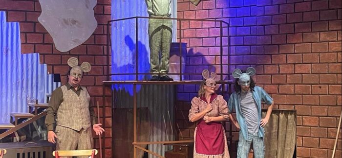 “ΝΤΙΛΗΣ Ο ΜΕΓΑΛΟΠΡΕΠΗΣ” του Γιάννη Ταϊπλιάδη