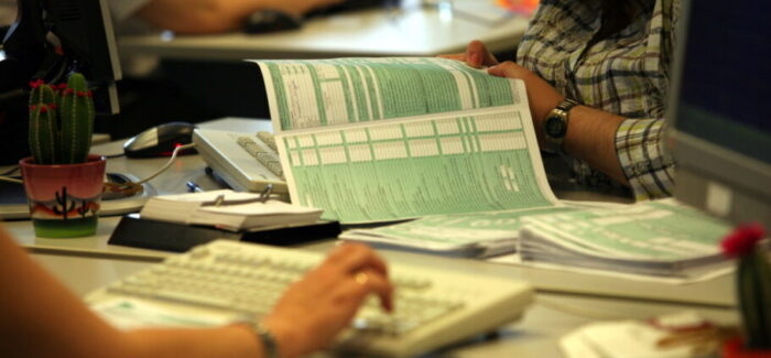 Προς νέα παράταση οι φορολογικές δηλώσεις – Τι δείχνουν τα στοιχεία