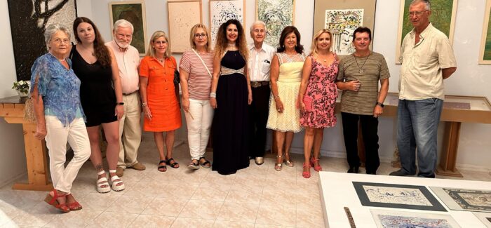 ΕΠΙΤΥΧΗΜΕΝΑ ΕΓΚΑΙΝΙΑ ΤΗΣ ΕΚΘΕΣΗΣ “ΠΡΟΣΩΠΟΓΡΑΦΙΕΣ, PERFORMANCE ΚΑΙ ΑΦΙΕΡΩΣΕΙΣ ΣΤΟΝ ΚΩΣΤΑ ΕΥΑΓΓΕΛΑΤΟ”,