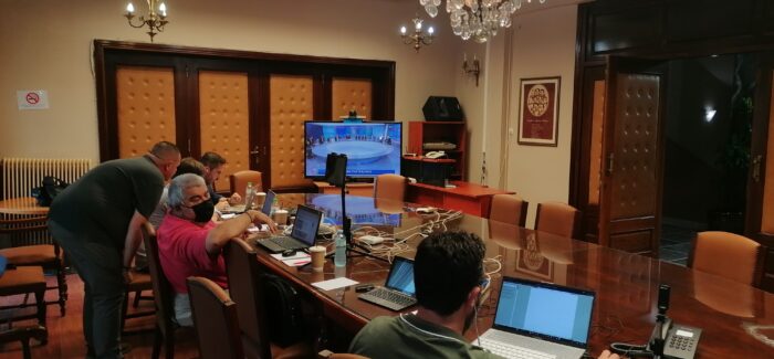 Περιμένοντας τα αποτελέσματα……