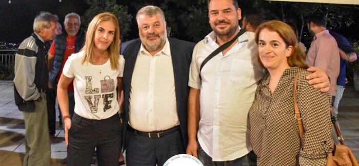 Η ΠΟΡΕΙΑ ΝΙΚΗΣ ΧΘΕΣ ΤΟ ΒΡΑΔΥ ΣΕ ΦΑΡΑΚΛΑΤΑ – ΔΙΛΙΝΑΤΑ