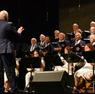 Η ΧΟΡΩΔΙΑ & ΜΑΝΤΟΛΙΝΑΤΑ ΑΡΓΟΣΤΟΛΙΟΥ ΣΤΗΝ ΑΘΗΝΑ