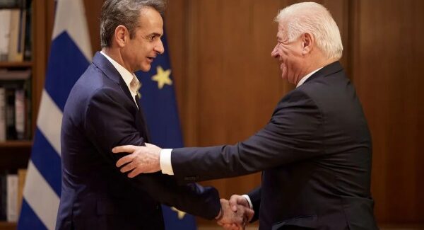 Συνάντηση Πρωθυπουργoύ με τον νεοεκλεγέντα Περιφερειάρχη Γιάννη Τρεπεκλή