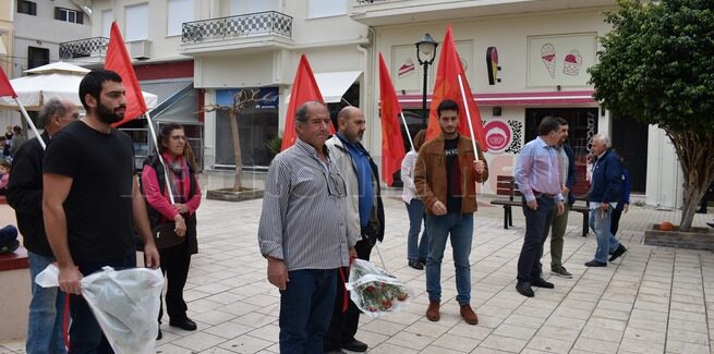 Κατάθεση λουλουδιών από το ΚΚΕ στο μνημείο του Πολυτεχνείου