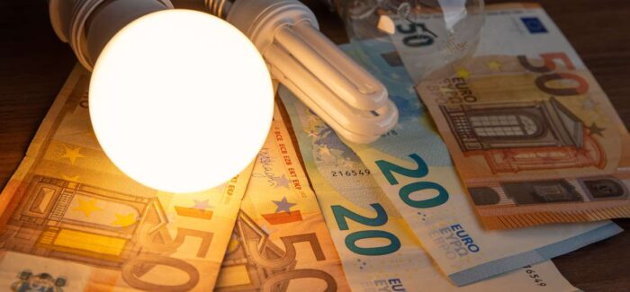 Τιμολόγια ρεύματος: Οι τέσσερις εναλλακτικές επιλογές των καταναλωτών – Τα υπέρ και τα κατά ανά περίπτωση