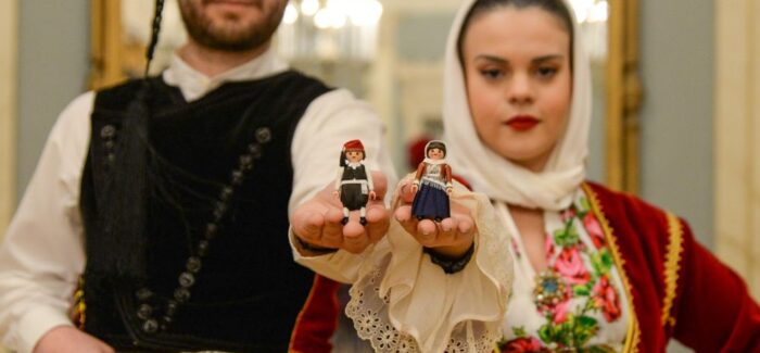 Η παραδοσιακή φορεσιά των Κυθήρων στη σύγχρονη εποχή με Playmogreek