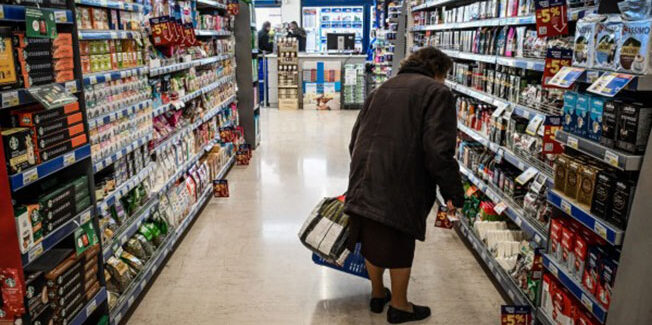 Ακρίβεια: Ένοχοι ή… αφελείς;