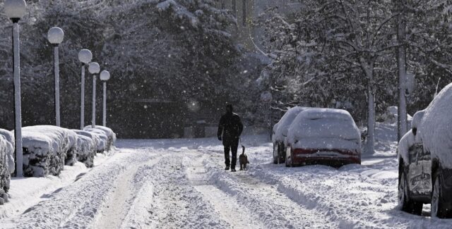 Καιρός: Έρχονται χιόνια το Σαββατοκύριακο – Ποιες περιοχές θα “παγώσουν”