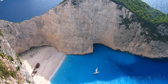 Το υποκριτικό ενδιαφέρον του κ. Γαλιατσάτου για το “Ναυάγιο”…..