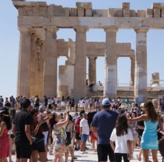 Ο νέος χάρτης για το χωροταξικό στον Τουρισμό: Τι ισχύει για νησιά και βραχυχρόνιες μισθώσεις