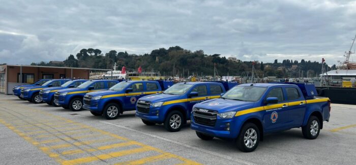 Η Περιφέρεια Ιονίων Νήσων εξοπλίζει τους Δήμους,  τα μικρά και μεγάλα νησιά με πυροσβεστικά οχήματα…….