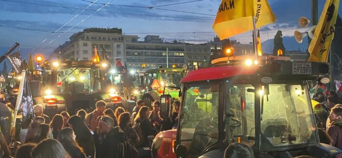 ΕΝΑΣ ΑΓΡΟΤΗΣ ΚΑΝΕΙ ΤΑ ΜΑΘΗΜΑΤΙΚΑ ΤΩΝ ΧΡΥΣΟΠΛΗΡΩΜΕΝΩΝ ΦΑΓΗΤΩΝ ΜΑΣ