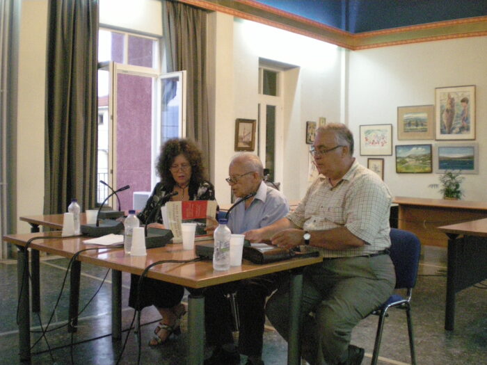 Νίκος Καραντηνός: «Ποιος σας είπε ότι οι κομμουνιστές πρέπει να κυκλοφορούν με κουρέλια;»