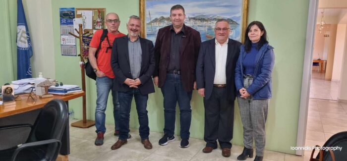 ΣΥΝΑΝΤΗΣΗ Ν.Ε. ΣΥΡΙΖΑ-ΠΣ ΜΕ ΤΟΝ ΔΗΜΑΡΧΟ ΛΗΞΟΥΡΙΟΥ