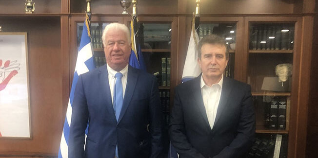 Συνάντηση Περιφερειάρχη με τον Πρόεδρο της Ελληνικής  Συνομοσπονδίας Τουριστικών Καταλυμάτων