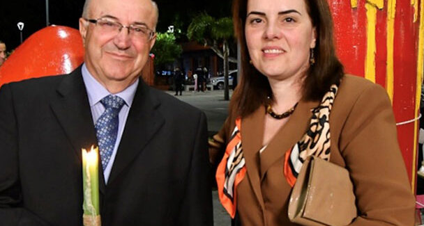 ΧΡΙΣΤΟΣ ΑΝΕΣΤΗ ΚΑΙ ΧΡΟΝΙΑ ΠΟΛΛΑ ΜΕ ΥΓΕΙΑ ΚΑΙ ΕΥΗΜΕΡΙΑ