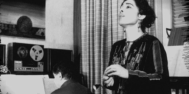 10 τραγούδια με το «αεράκι του Επιταφίου»