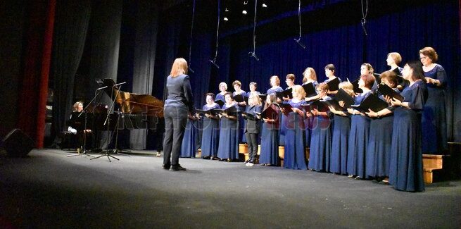 Αναχωρεί 25μελής αποστολή της Γυναικείας Χορωδίας Αργοστολίου στην Ιταλία.