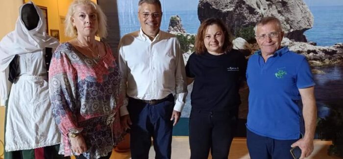 Δόθηκαν τιμές στους ιδρυτές και οραματιστές του Πολιτιστικού Συλλόγου του Πόρου “Ο Πρόνησος”