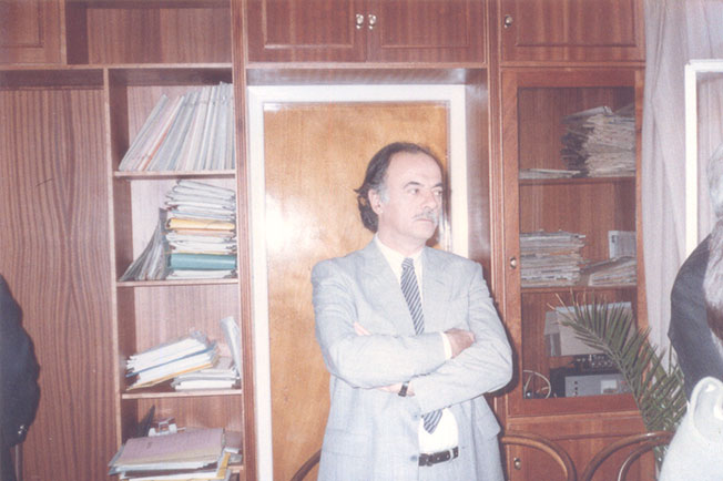 Βύρων Χαρίτσης …..