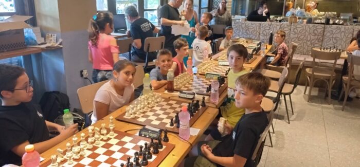 Ο Σκακιστικός Σύλλογος συμμετείχε  στο τουρνουά που διοργάνωσαν  στο Αίγιο