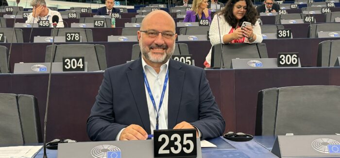 Σάκης Αρναούτογλου από Βρυξέλλες: Προώθηση πολιτικών για μια  προοδευτική, πράσινη, δίκαιη και αλληλέγγυα  Ευρώπη.