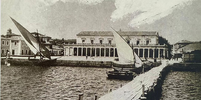 Κοργιαλένειο Μουσείο Έκθεμα Αυγούστου