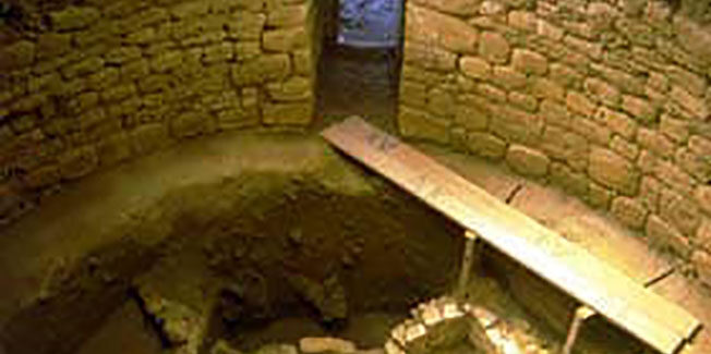 Η ΣΙΩΠΗ ΤΩΝ ΑΧΑΜΝΩΝ